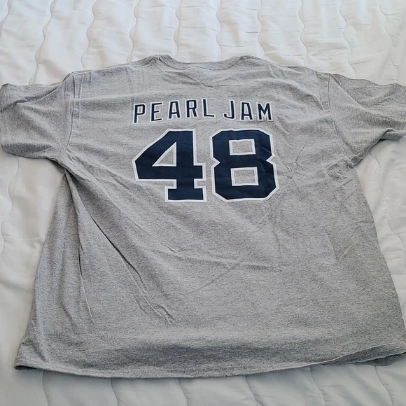 2022 PEARL JAM New York Yankees Shirt Rare Adult XL SGA Concert Tour MSG NY - Picture 4 of 4